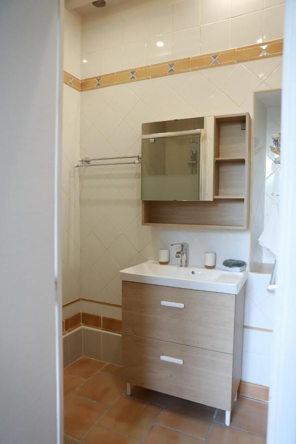 Mas De Brignon, Chambres D'Hotes, Marguerittes, Gard エクステリア 写真