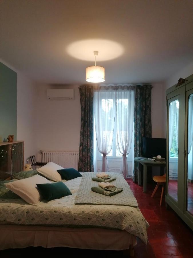 Mas De Brignon, Chambres D'Hotes, Marguerittes, Gard エクステリア 写真